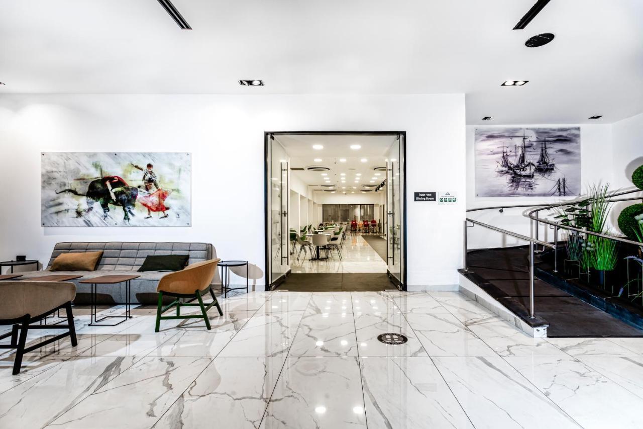Dys Hotel